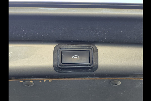Volkswagen Transporter 2.0 TDI Bulli Aut L1H1 28 4Motion Camera Carplay