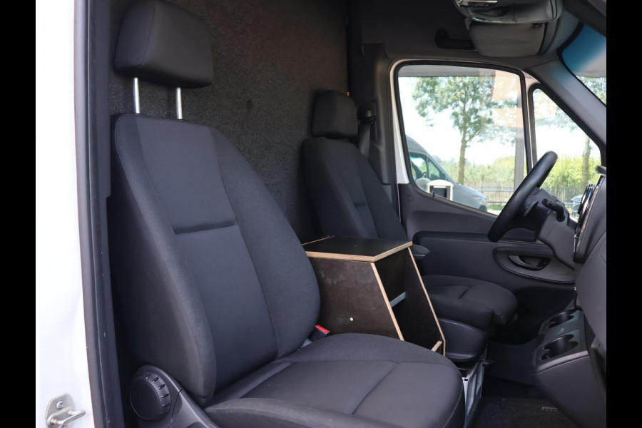 Mercedes-Benz Sprinter 316 2.2 CDI 163 PK AUT. L2H2 + 2 SCHUIFDEUREN | BREEDBEELD MBUX | TREKHAAK | CAMERA