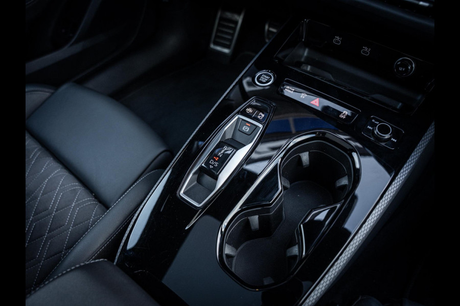 Audi A5 Avant 2.0 e-hybrid quattro S edition - Panorama l Passanger Displ. l 360cam