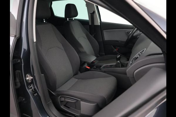 Seat Leon 1.5 TSI STYLE ULTIMATE EDITION+ TREKHAAK | CARPLAY | CAMERA | DAB | NAVIGATIE