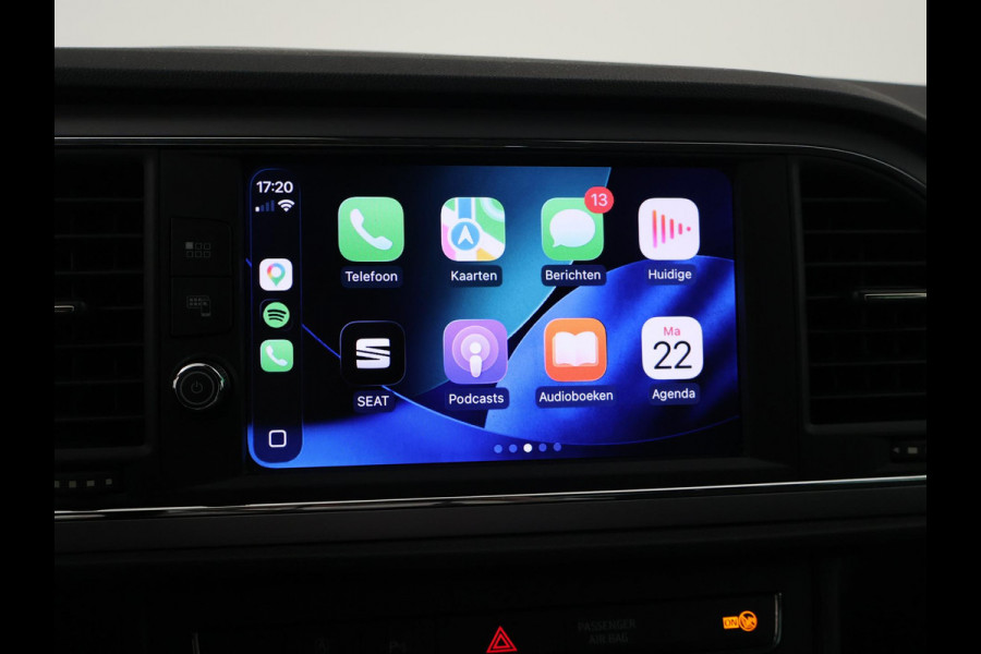 Seat Leon 1.5 TSI STYLE ULTIMATE EDITION+ TREKHAAK | CARPLAY | CAMERA | DAB | NAVIGATIE