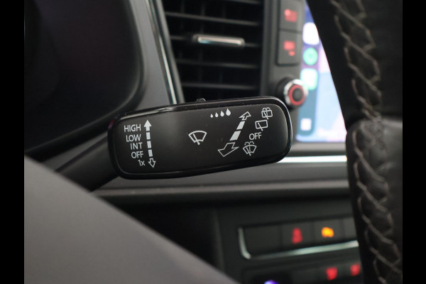 Seat Leon 1.5 TSI STYLE ULTIMATE EDITION+ TREKHAAK | CARPLAY | CAMERA | DAB | NAVIGATIE
