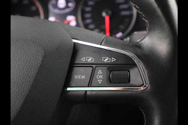 Seat Leon 1.5 TSI STYLE ULTIMATE EDITION+ TREKHAAK | CARPLAY | CAMERA | DAB | NAVIGATIE