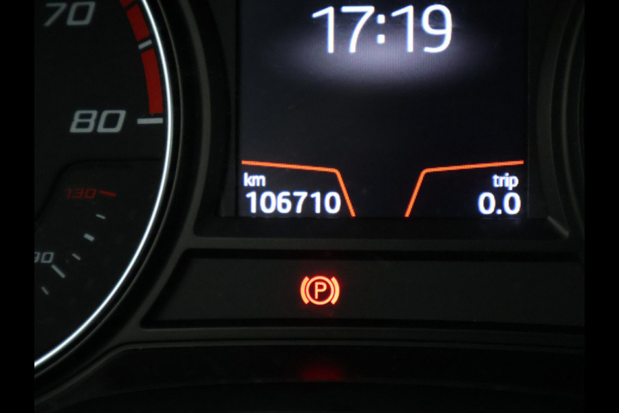 Seat Leon 1.5 TSI STYLE ULTIMATE EDITION+ TREKHAAK | CARPLAY | CAMERA | DAB | NAVIGATIE