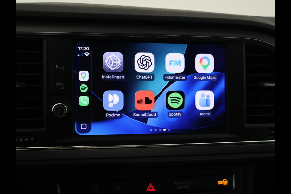 Seat Leon 1.5 TSI STYLE ULTIMATE EDITION+ TREKHAAK | CARPLAY | CAMERA | DAB | NAVIGATIE