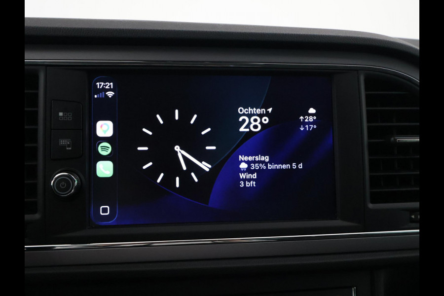 Seat Leon 1.5 TSI STYLE ULTIMATE EDITION+ TREKHAAK | CARPLAY | CAMERA | DAB | NAVIGATIE