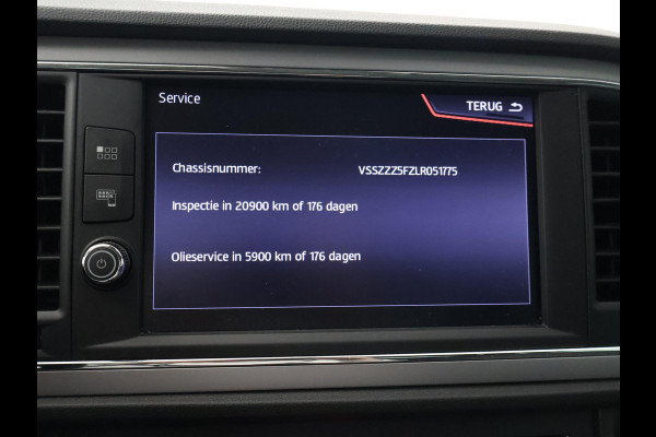 Seat Leon 1.5 TSI STYLE ULTIMATE EDITION+ TREKHAAK | CARPLAY | CAMERA | DAB | NAVIGATIE