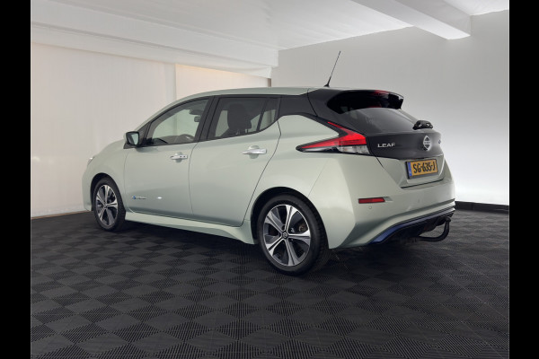 Nissan Leaf 2.ZERO EDITION 40 kWh Aut. *ADAPTIVE-CRUISE | NAVI-FULLMAP | DIGI-COCKPIT | TOP-VIEW | BLIND-SPOT | KEYLESS | DAB+ | LANE-ASSIST | HEATED-COMFORTSEATS | CARPLAY | ECC | PRIVACY-GLASS | PDC | 17"ALU*