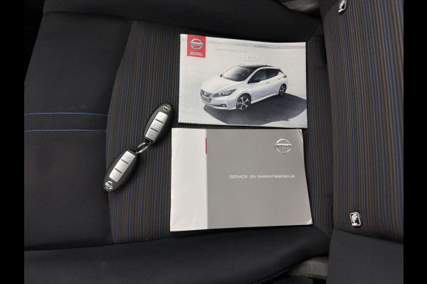 Nissan Leaf 2.ZERO EDITION 40 kWh Aut. *ADAPTIVE-CRUISE | NAVI-FULLMAP | DIGI-COCKPIT | TOP-VIEW | BLIND-SPOT | KEYLESS | DAB+ | LANE-ASSIST | HEATED-COMFORTSEATS | CARPLAY | ECC | PRIVACY-GLASS | PDC | 17"ALU*