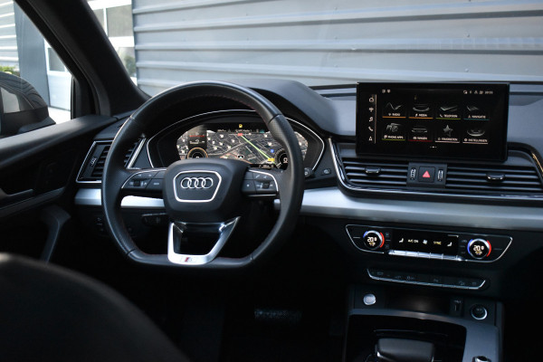 Audi Q5 50 TFSI e Competition | Panorama | 20'' Wielen | RS-Seats | Matrix | Sfeerverlichting | Camera | CarPlay |