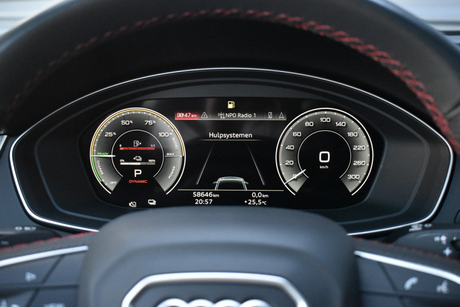 Audi Q5 50 TFSI e Competition | Panorama | 20'' Wielen | RS-Seats | Matrix | Sfeerverlichting | Camera | CarPlay |