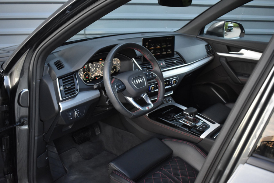 Audi Q5 50 TFSI e Competition | Panorama | 20'' Wielen | RS-Seats | Matrix | Sfeerverlichting | Camera | CarPlay |