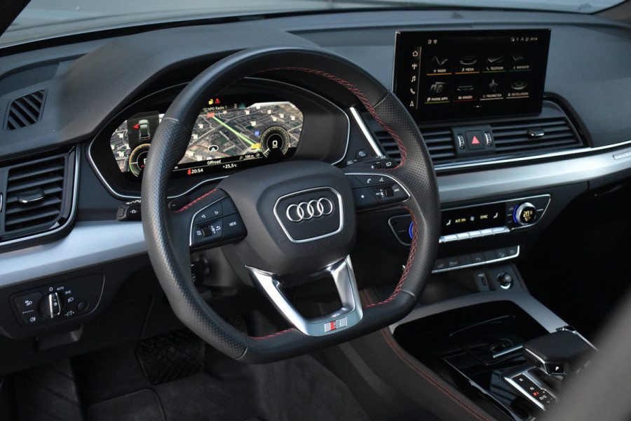 Audi Q5 50 TFSI e Competition | Panorama | 20'' Wielen | RS-Seats | Matrix | Sfeerverlichting | Camera | CarPlay |