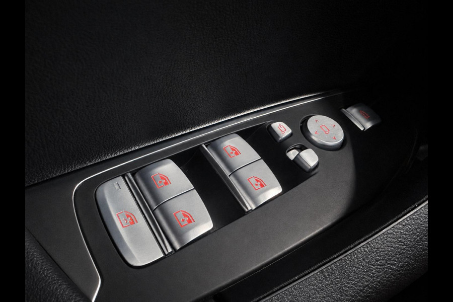 BMW X3 xDrive30e High Executive M-Sport Parking Assistant Plus+ Surround View, Active Cruise Control Live Cockpit Professional, HiFi, Wireless Charging, Extra getint glas 19 inch M-velgen.