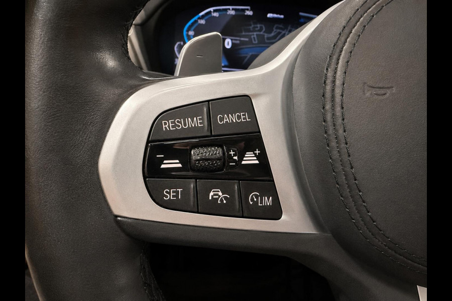 BMW X3 xDrive30e High Executive M-Sport Parking Assistant Plus+ Surround View, Active Cruise Control Live Cockpit Professional, HiFi, Wireless Charging, Extra getint glas 19 inch M-velgen.