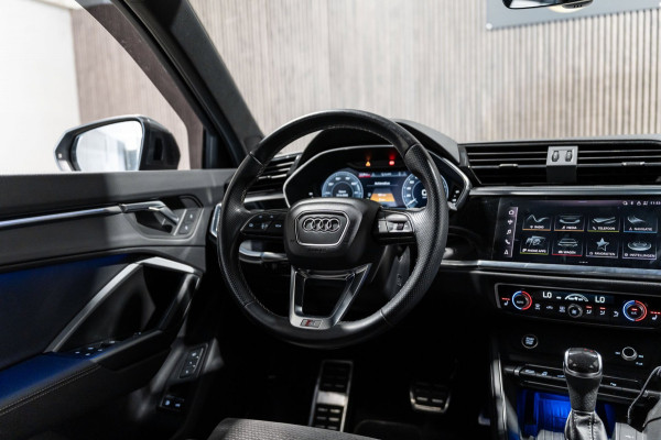 Audi Q3 Sportback 45 TFSI e S-line LED CAMERA CARBON VOLL