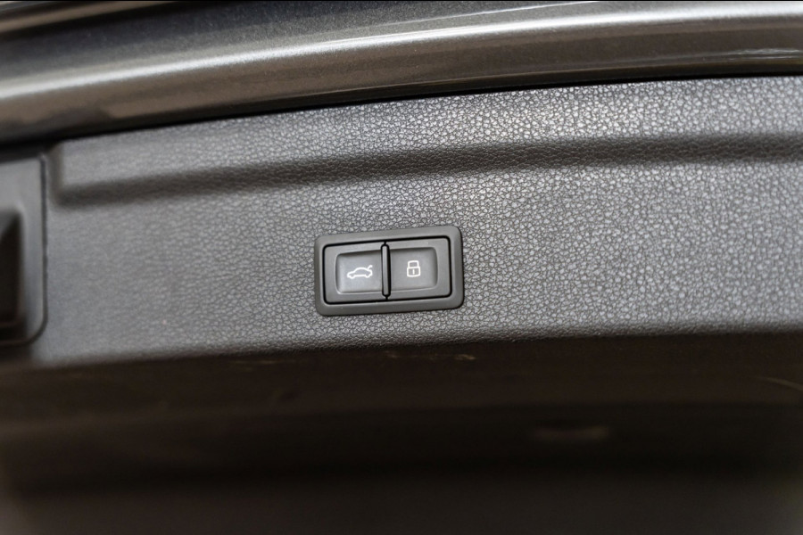 Audi Q3 Sportback 45 TFSI e S-line LED CAMERA CARBON VOLL