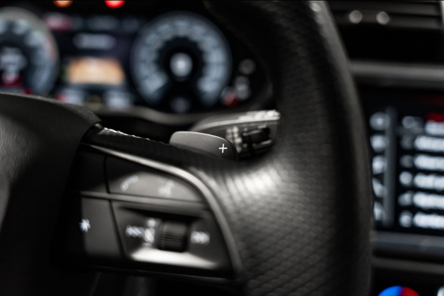 Audi Q3 Sportback 45 TFSI e S-line LED CAMERA CARBON VOLL