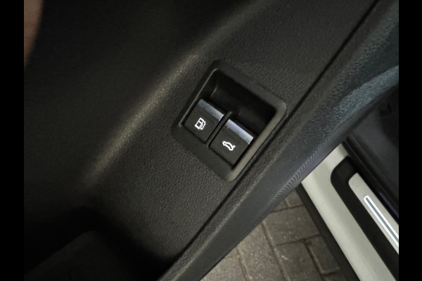 Audi Q3 45 TFSI e Business Edition Pano|Keyless|Leer|Sfeer