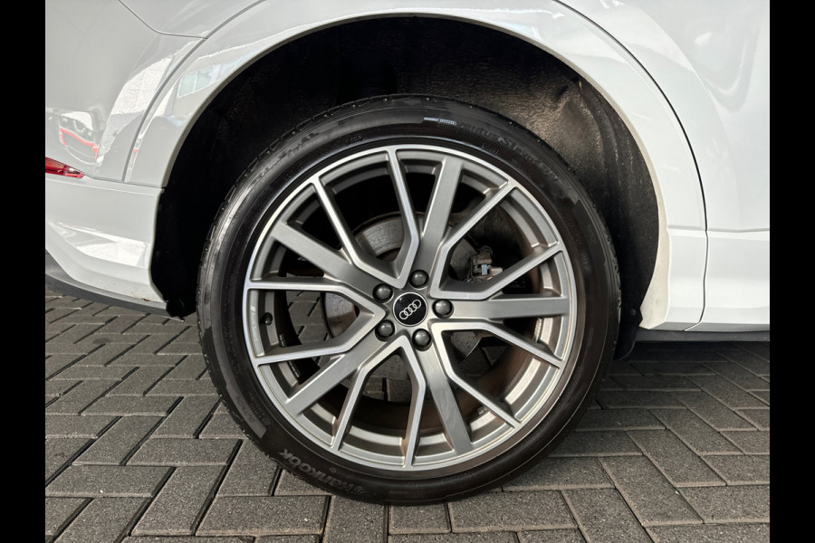 Audi Q3 45 TFSI e Business Edition Pano|Keyless|Leer|Sfeer