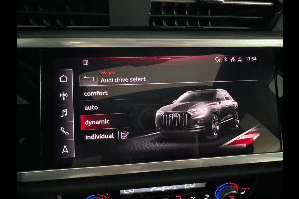 Audi Q3 45 TFSI e Business Edition Pano|Keyless|Leer|Sfeer