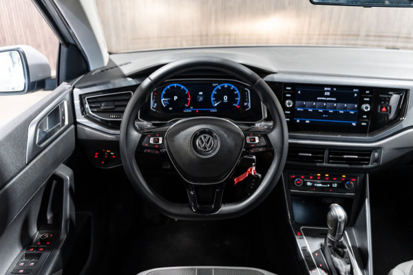 Volkswagen Polo 1.0 TSI R-line DSG NAVI CAMERA CRUISE