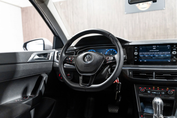 Volkswagen Polo 1.0 TSI R-line DSG NAVI CAMERA CRUISE