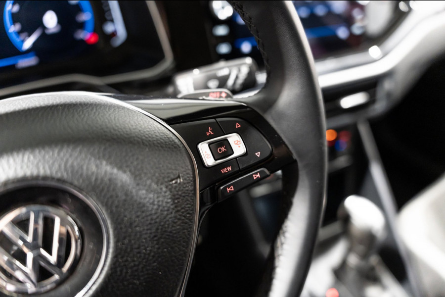 Volkswagen Polo 1.0 TSI R-line DSG NAVI CAMERA CRUISE