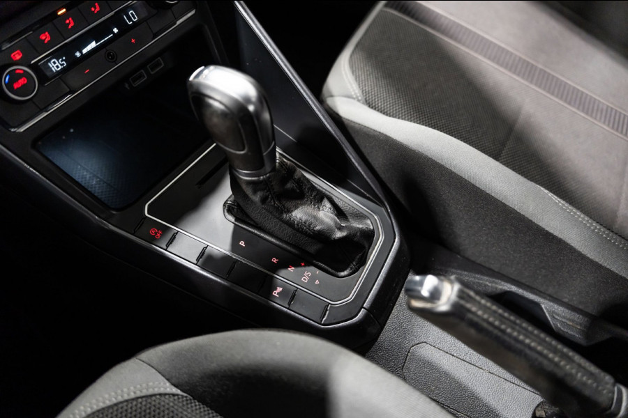 Volkswagen Polo 1.0 TSI R-line DSG NAVI CAMERA CRUISE