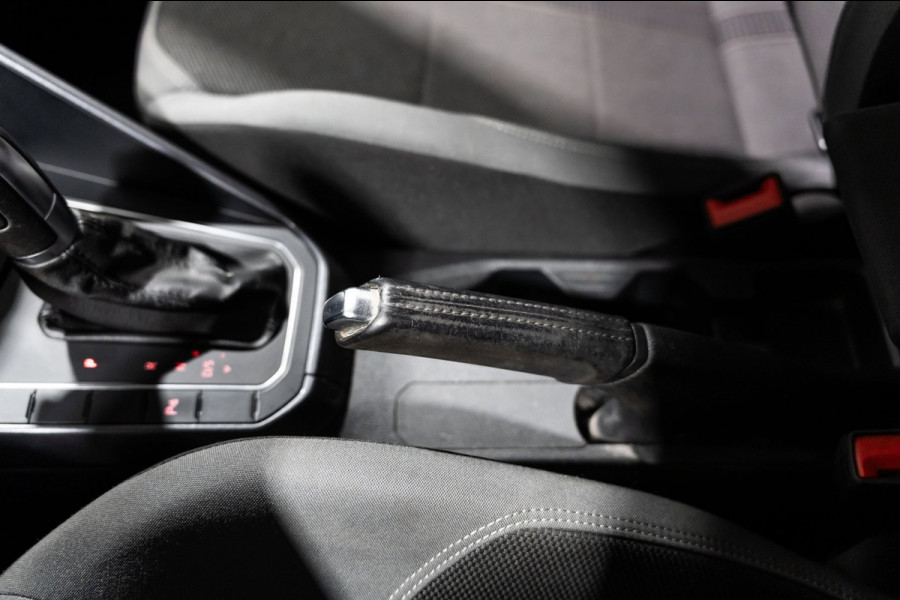 Volkswagen Polo 1.0 TSI R-line DSG NAVI CAMERA CRUISE