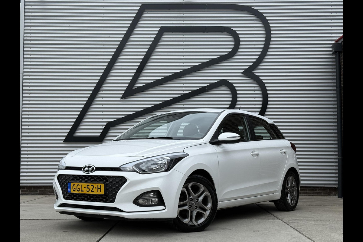 Hyundai i20 1.0 T-GDI Comfort 1e Eigenaar|Navi|Camera|PDC|Airco|Trekhaak|LM Velgen|APK tot 03-2027