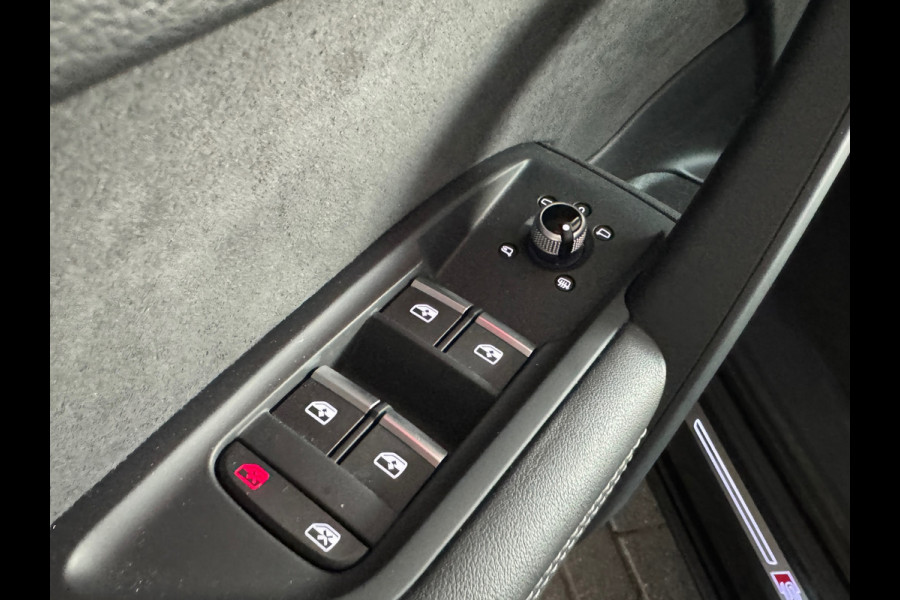 Audi Q5 50 TFSI e S Line Competition Pano|Sfeer|Trekhaak|Keyless