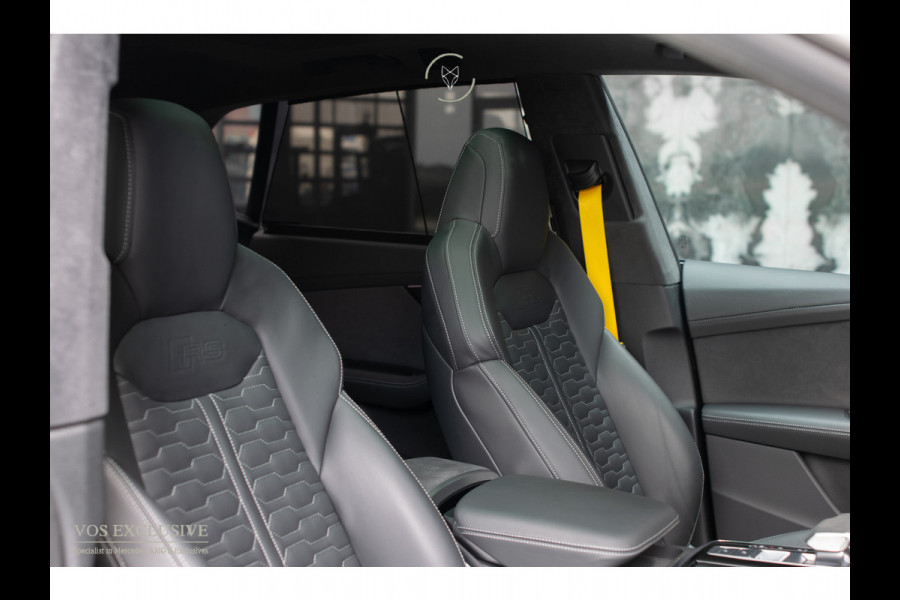 Audi Q8 4.0 TFSI RS Q8 quattro Performance URBAN|FULL CARBON|B&O|Ceramic|ACC|24"|Dynamic Plus|Keyless|Softclose|Standkachel|360°