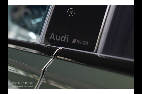 Audi Q8 4.0 TFSI RS Q8 quattro Performance URBAN|FULL CARBON|B&O|Ceramic|ACC|24"|Dynamic Plus|Keyless|Softclose|Standkachel|360°