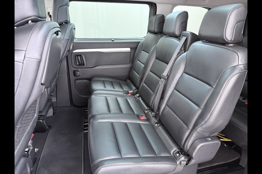 Opel Vivaro Combi Electric 8-Persoons L2 75kWh Leder Panoramadak 2X Elek.Schuifdeur Trekhaak 360°Camera Stoelverwarming Apple Carplay Android Auto Navi Ecc SOH 90% Cruise Control Regen-Lichtsensor Privacy Glas Lmv DAB Led 1.000KG Trekgewicht Garantie op Accu tot 19-12-2030/160.000km