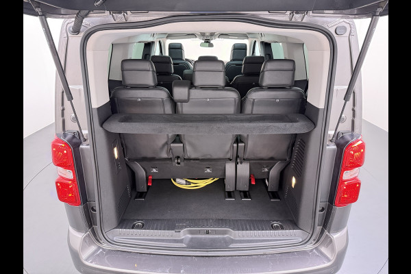 Opel Vivaro Combi Electric 8-Persoons L2 75kWh Leder Panoramadak 2X Elek.Schuifdeur Trekhaak 360°Camera Stoelverwarming Apple Carplay Android Auto Navi Ecc SOH 90% Cruise Control Regen-Lichtsensor Privacy Glas Lmv DAB Led 1.000KG Trekgewicht Garantie op Accu tot 19-12-2030/160.000km