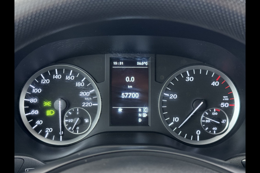 Mercedes-Benz Vito 114CDI Automaat Lang 2X Schuifdeur Trekhaak Camera Euro 6 Navi Airco Imperiaal Cruise Control Pdc Betonplexvloer Wandbetimmering 2.000KG Trekgewicht 1e Eigenaar