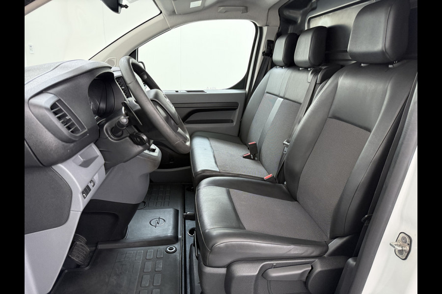 Opel Vivaro 2.0CDTI 123PK Automaat L2 3-Persoons Sortimo Inbouwkasten/lades Euro 6 Airco Cruise Control Bluetooth Pdc Betonplex Vloer Schuifdeur Wandbetimmering Dealeronderhouden 1e Eigenaar Origineel Nederlandse Auto