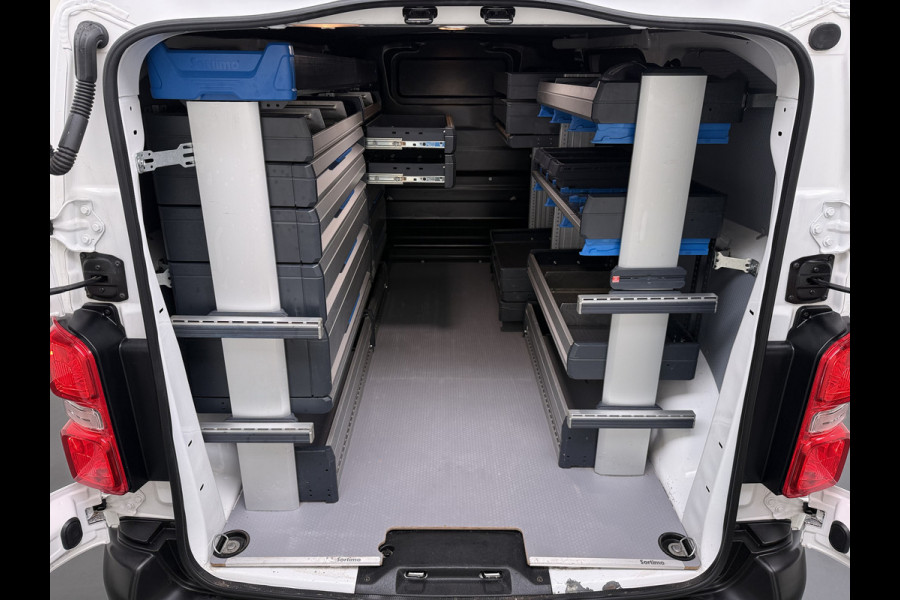 Opel Vivaro 2.0CDTI 123PK Automaat L2 3-Persoons Sortimo Inbouwkasten/lades Euro 6 Airco Cruise Control Bluetooth Pdc Betonplex Vloer Schuifdeur Wandbetimmering Dealeronderhouden 1e Eigenaar Origineel Nederlandse Auto