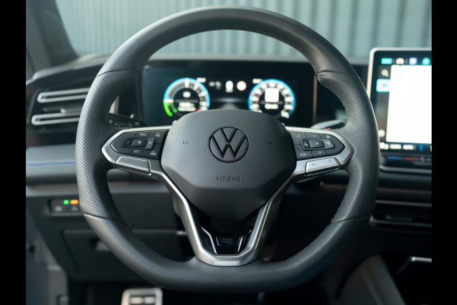 Volkswagen Tiguan 1.5 eHybrid R-Line Edition 272pk | Stoelgeheugen L&R | 360 Camera | Leder | Prijs Rijklaar!!