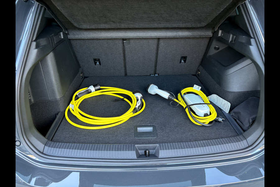 Volkswagen Tiguan 1.5 eHybrid R-Line Edition 272pk | Stoelgeheugen L&R | 360 Camera | Leder | Prijs Rijklaar!!