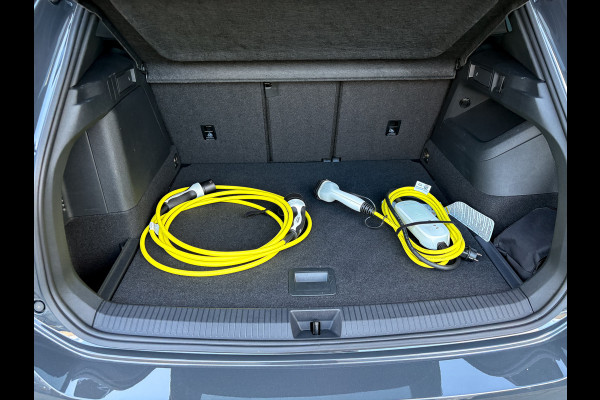 Volkswagen Tiguan 1.5 eHybrid R-Line Edition 272pk | Stoelgeheugen L&R | 360 Camera | Leder | Prijs Rijklaar!!