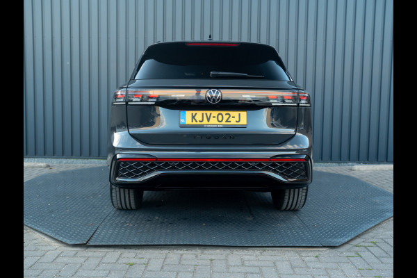 Volkswagen Tiguan 1.5 eHybrid R-Line Edition 272pk | Stoelgeheugen L&R | 360 Camera | Leder | Prijs Rijklaar!!