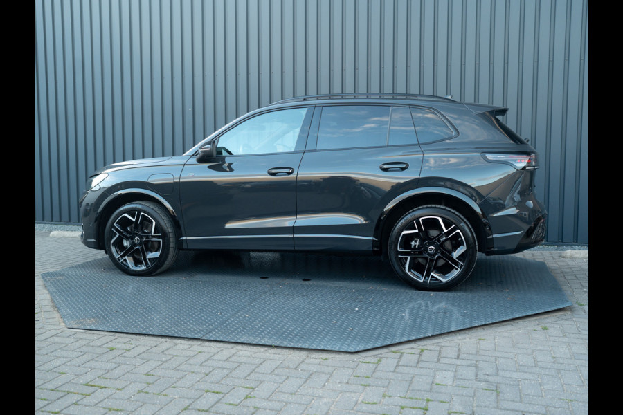 Volkswagen Tiguan 1.5 eHybrid R-Line Edition 272pk | Stoelgeheugen L&R | 360 Camera | Leder | Prijs Rijklaar!!