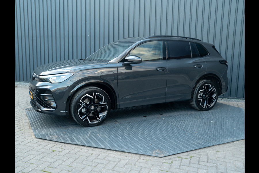 Volkswagen Tiguan 1.5 eHybrid R-Line Edition 272pk | Stoelgeheugen L&R | 360 Camera | Leder | Prijs Rijklaar!!