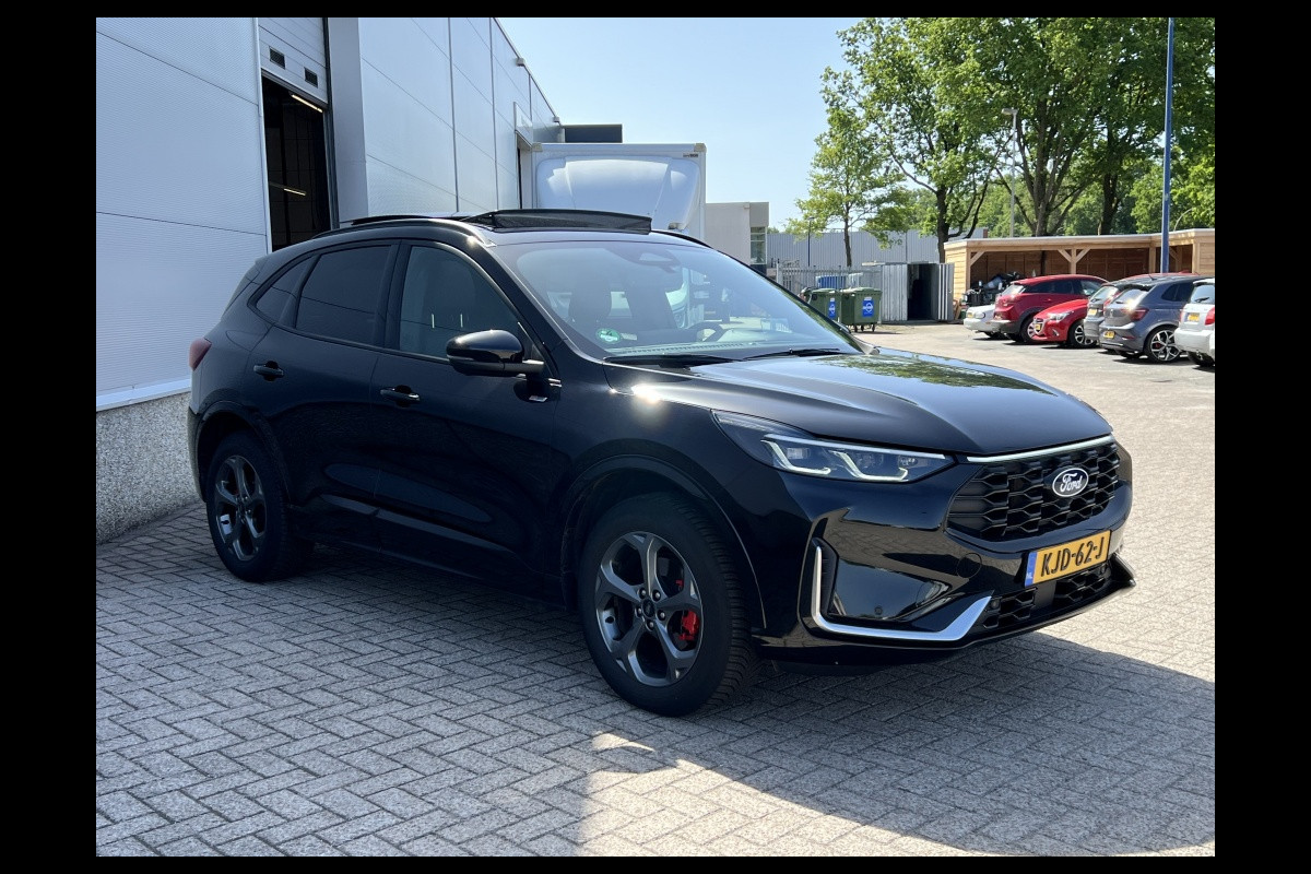 Ford Kuga Plug-In Hybrid ST-Line X PANODAK! TECHPACK! WINTERPACK!