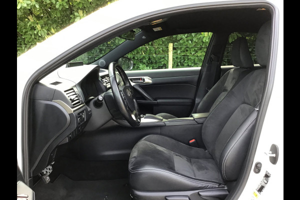 Lexus CT 200h F Sport Line in topstaat, 1e eigenaar