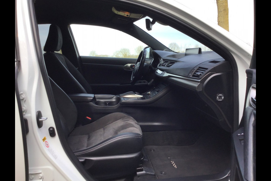 Lexus CT 200h F Sport Line in topstaat, 1e eigenaar