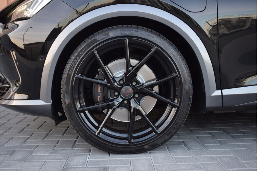 CUPRA Formentor 1.4 e-Hybrid VZ Copper Edition | Pano | Trekhaak | Camera | 20"