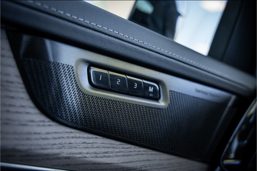 Volvo XC90 2.0 T8 Plug-in hybrid AWD Plus Dark ** Panodak ** Harman/Kardon ** Trekhaak ** HUD